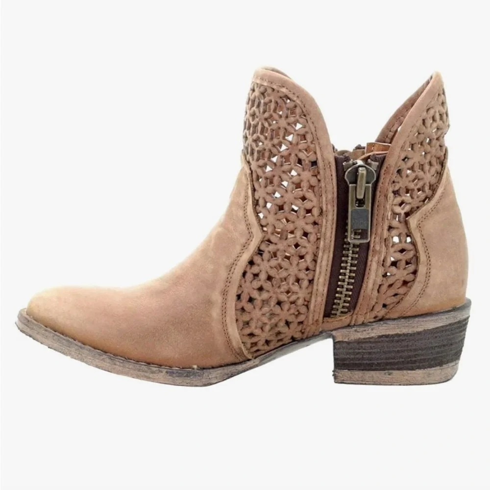 Circle G by Corral Q0002 Tan Shortie Ankle Boot Laser Cut Zipper US 6.5 Rodeo